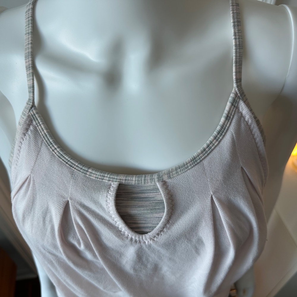 Lululemon top - Picture 10 of 10